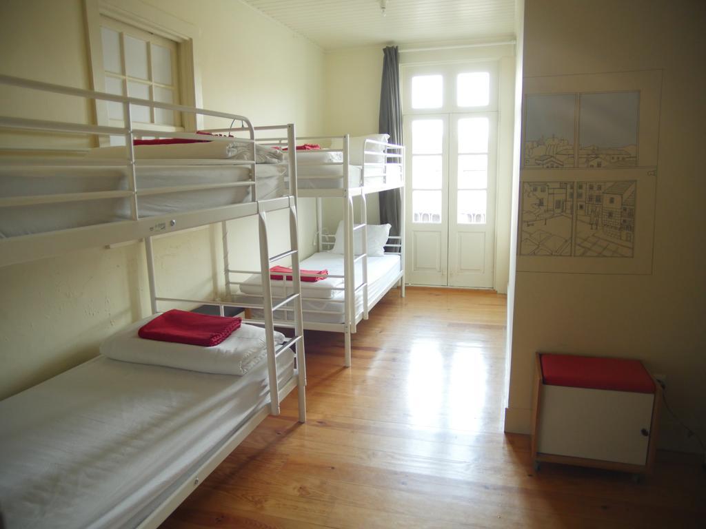 Santiago 31 Hostel Guimarães Exteriör bild