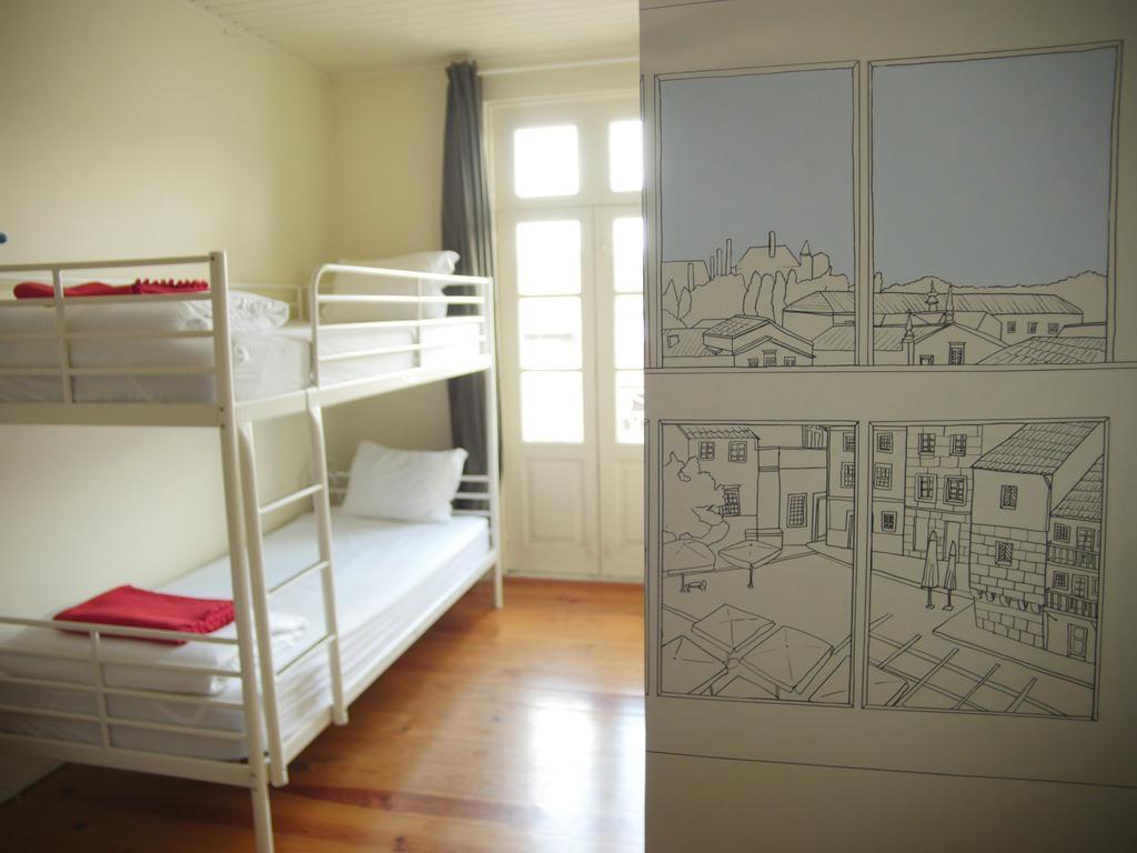 Santiago 31 Hostel Guimarães Exteriör bild